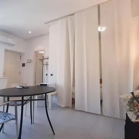 Joivy Light Isola Apartment Milan